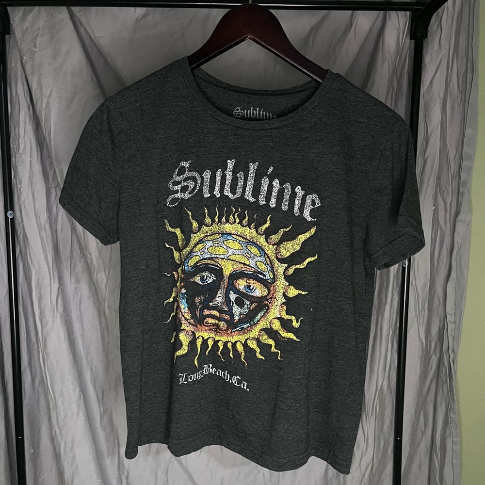 Sublime Graphic T-Shirt in Gray